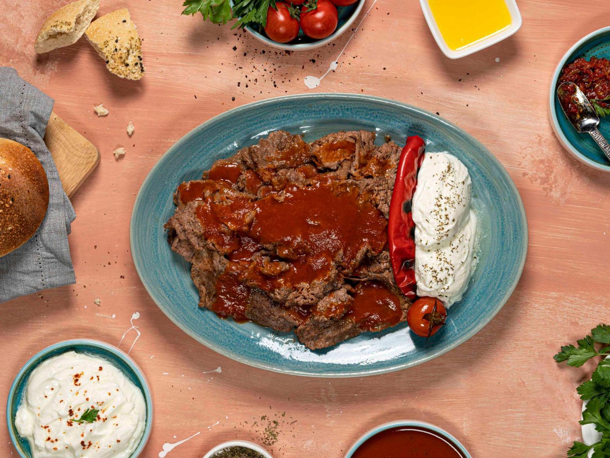 ホテル フェアモント アジュマーン エクステリア 写真 A plate of gyros