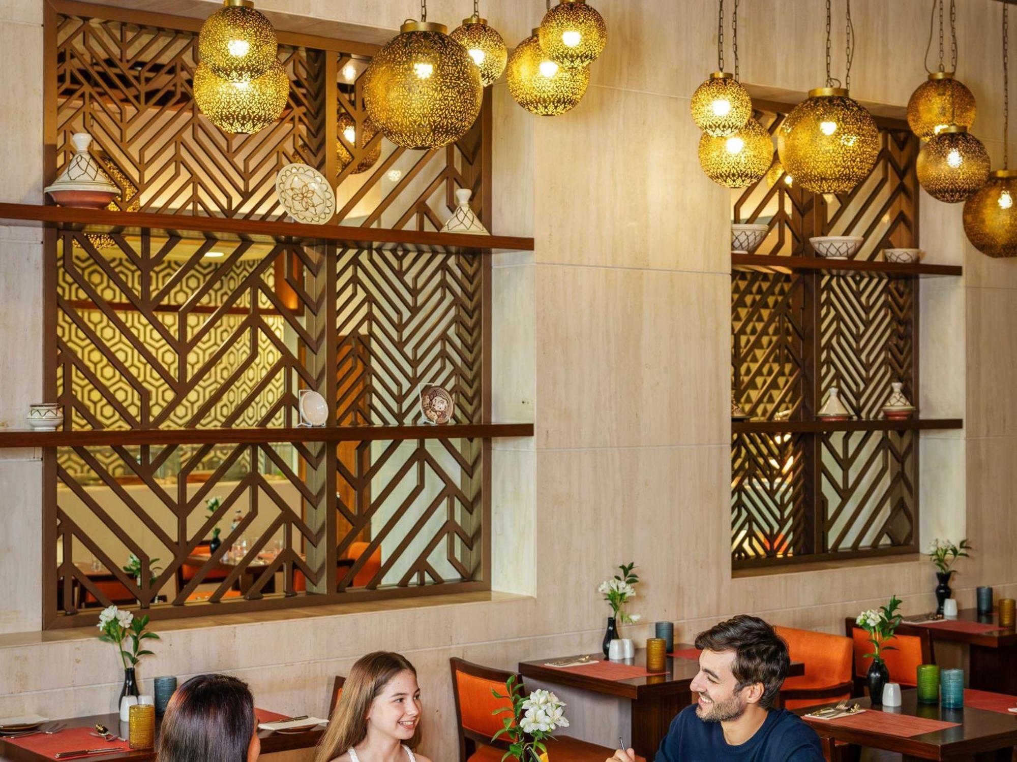ホテル フェアモント アジュマーン エクステリア 写真 The restaurant